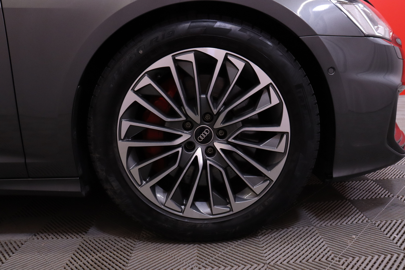Audi - A6 - Sedan Business Sport 55 TFSI e quattro S tronic S-line - Sedan