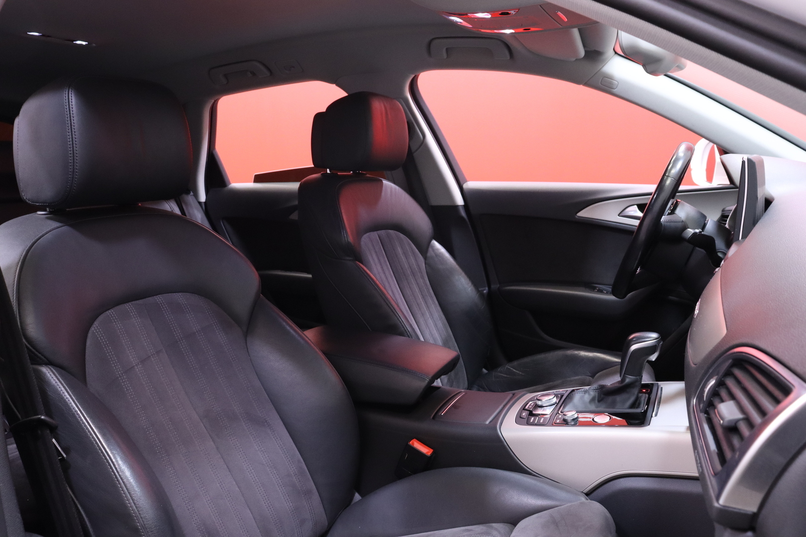 Audi - A6 allroad quattro - Land of quattro 3,0 V6 TDI 140 kW quattro S tronic - Farmari