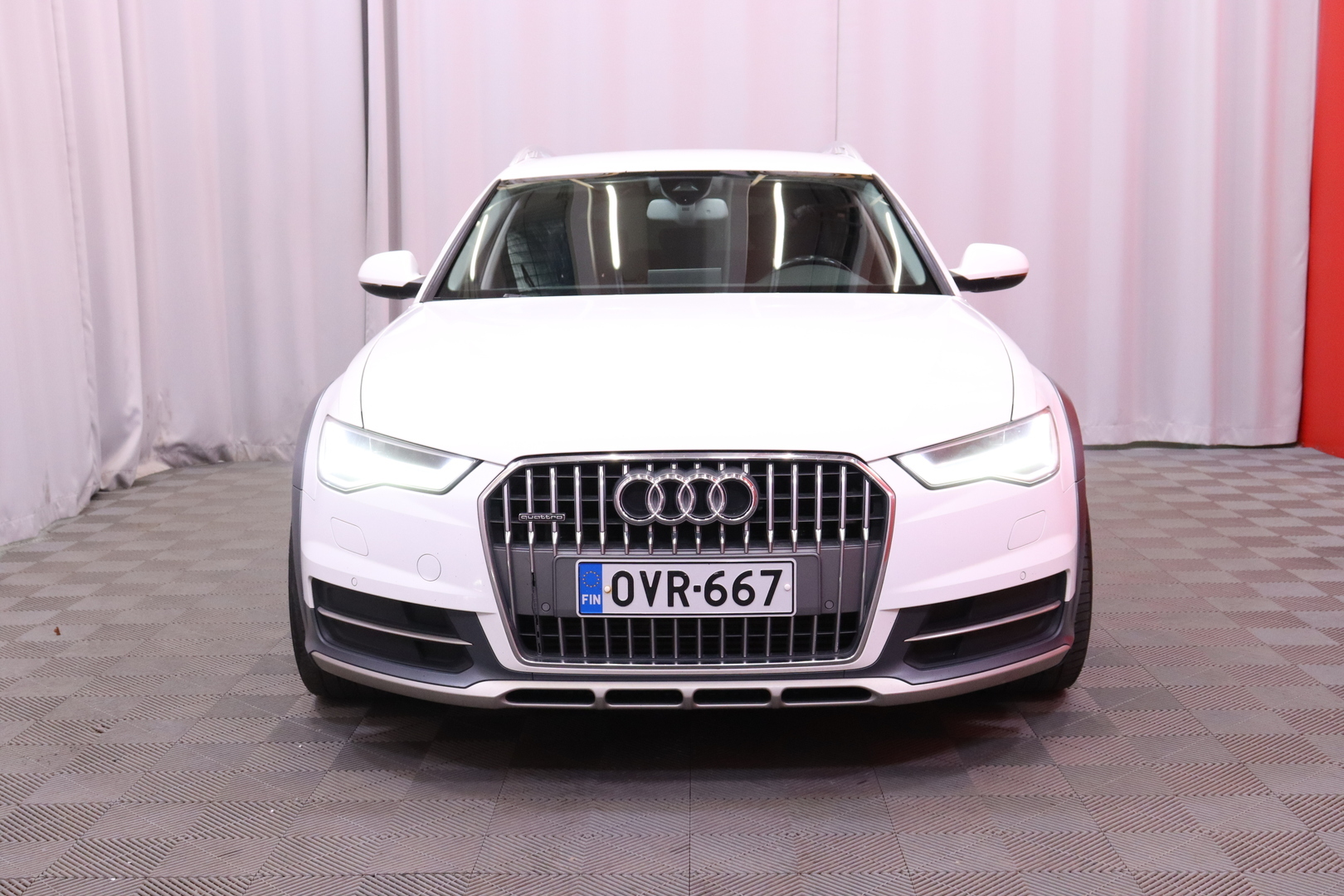 Audi - A6 allroad quattro - Land of quattro 3,0 V6 TDI 140 kW quattro S tronic - Farmari
