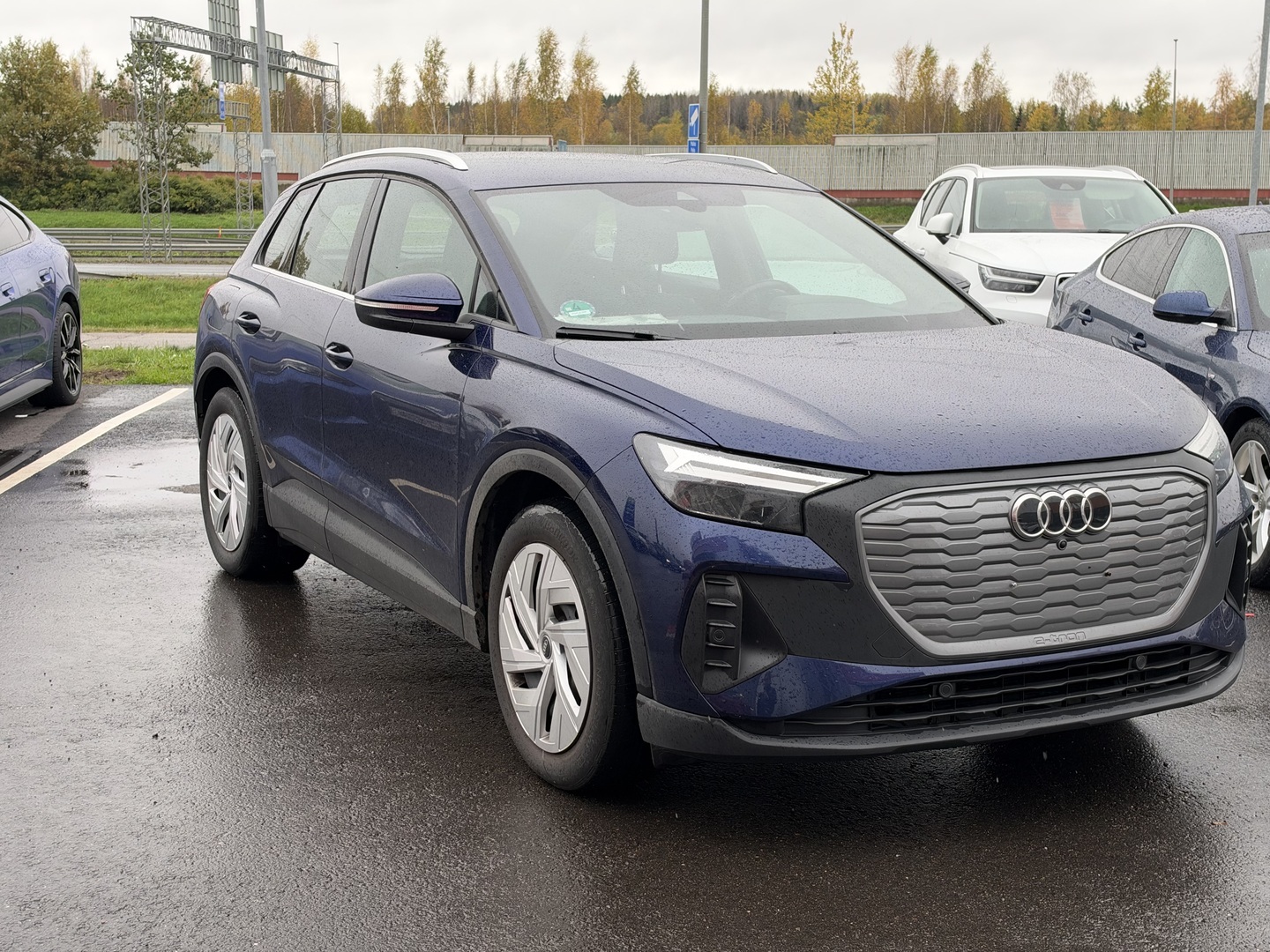 Audi - Q4 e-tron - 35 e-tron - Maastoauto