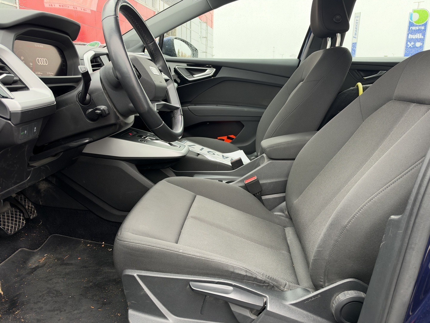 Audi - Q4 e-tron - 35 e-tron - Maastoauto