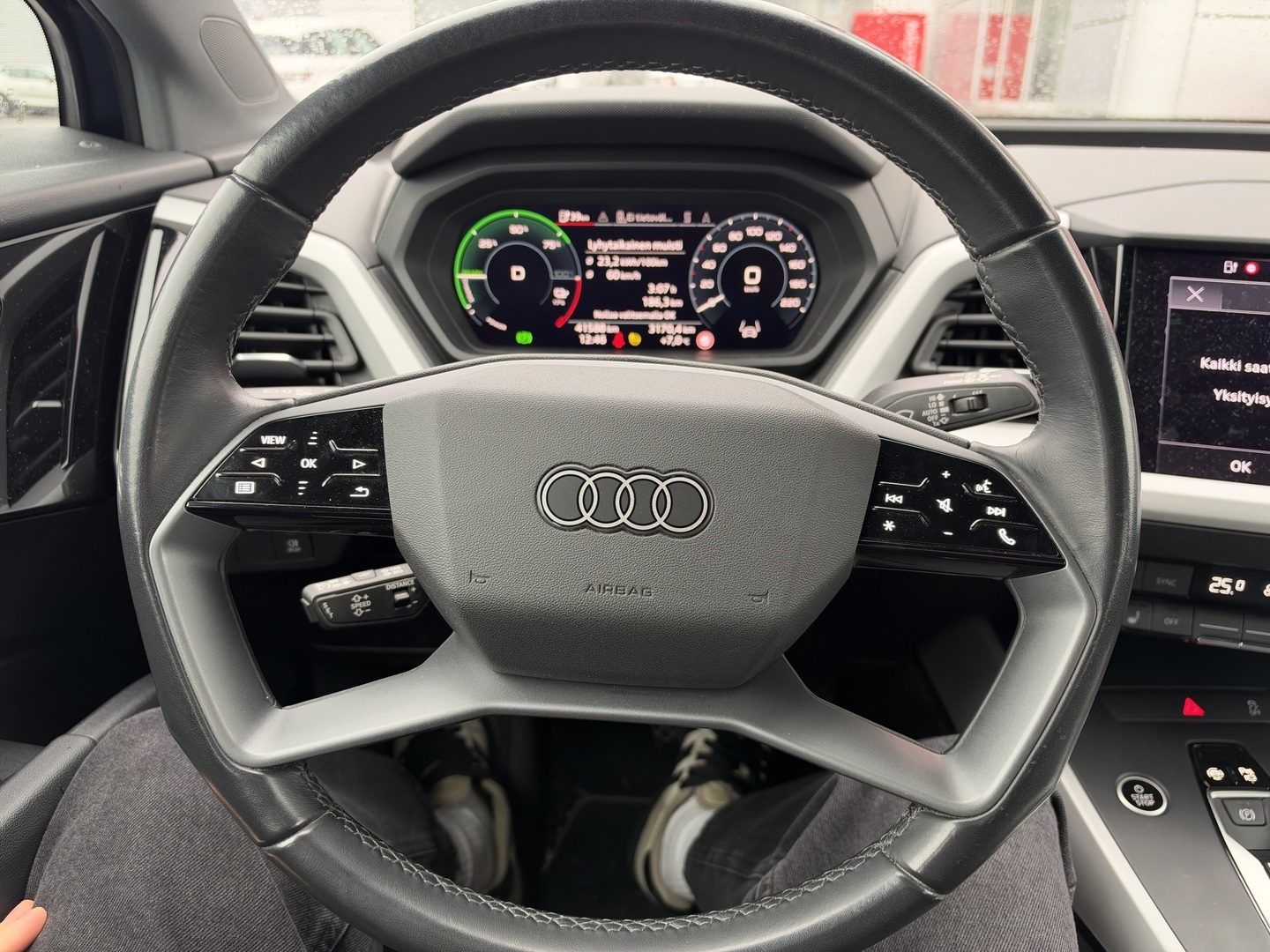 Audi - Q4 e-tron - 35 e-tron - Maastoauto