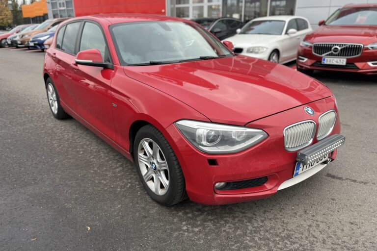 BMW - 116 - F20 116d TwinPower Turbo - Viistoperä