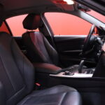 BMW - 318 - F30 Sedan 318i A Business Exclusive - Sedan