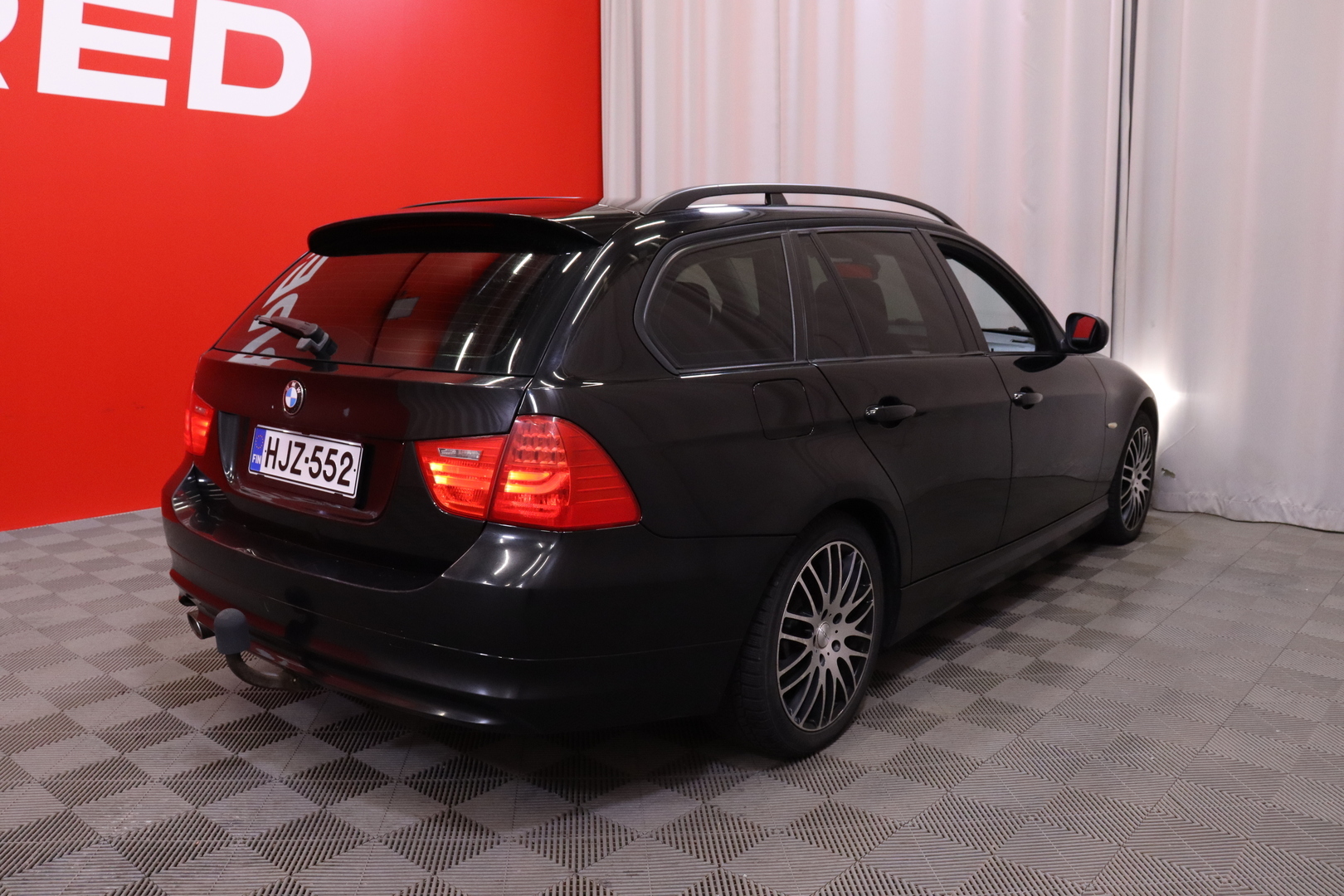 BMW - 318 - E91 Touring 318d A Business - Farmari
