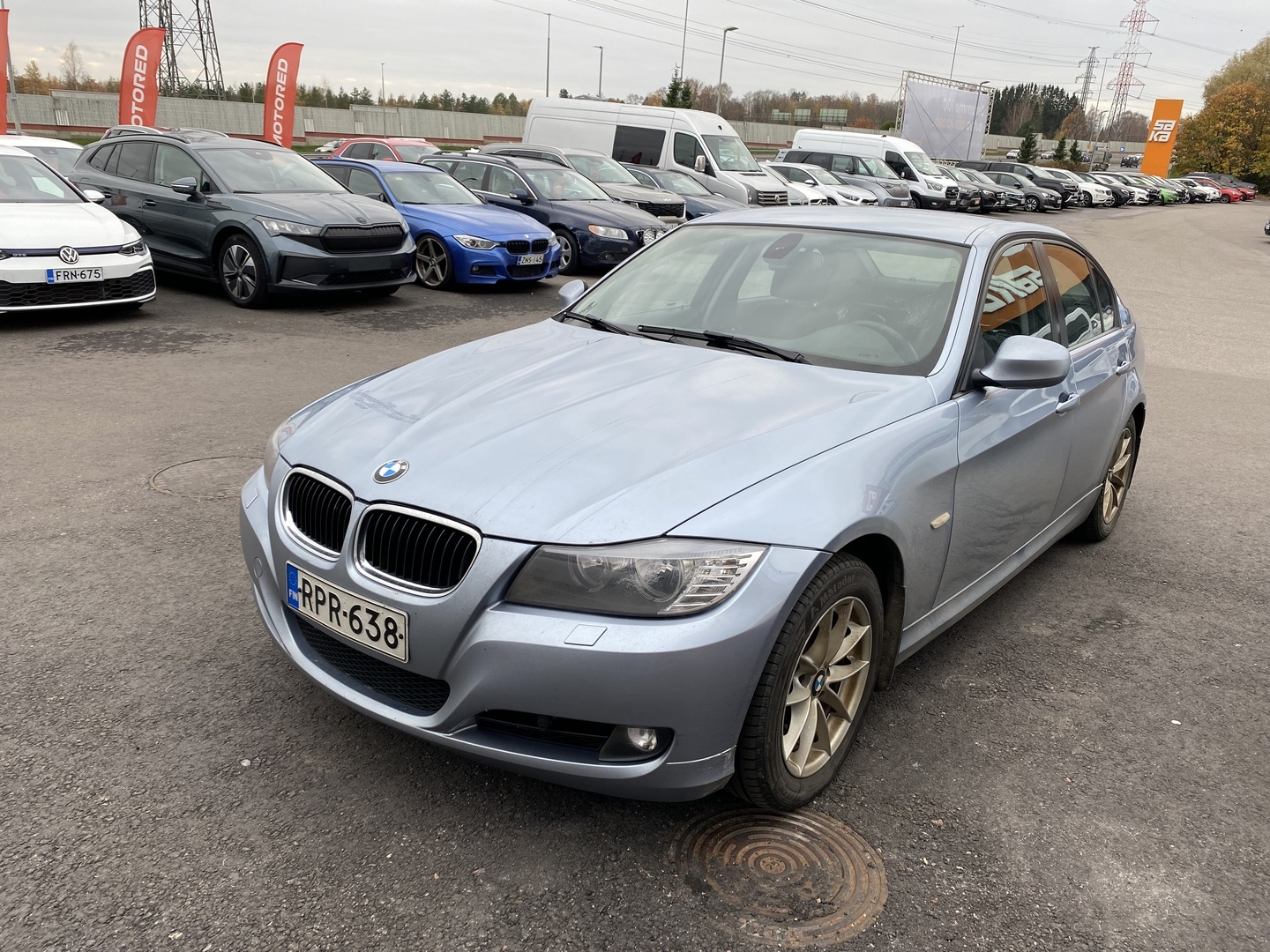 BMW - 318 - E90 Sedan 318d A Business Comfort - Sedan