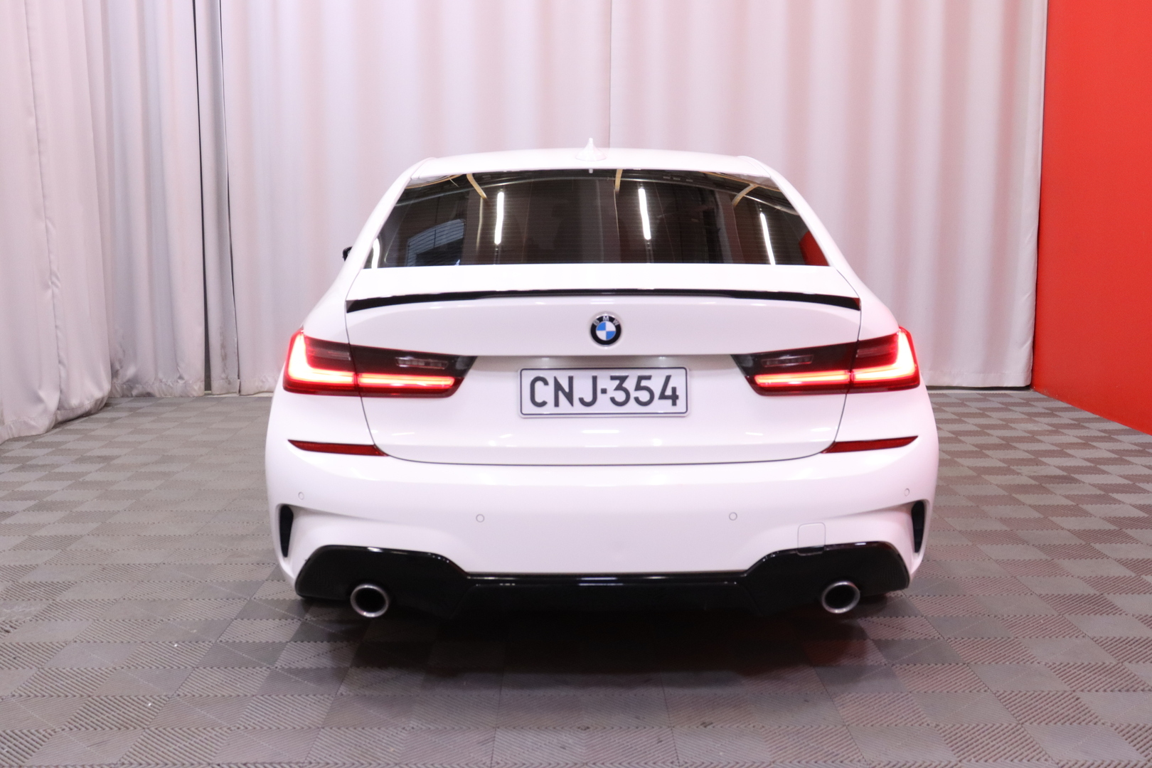 BMW - 320 - G20 Sedan 320d A xDrive Launch Edition M Sport - Sedan