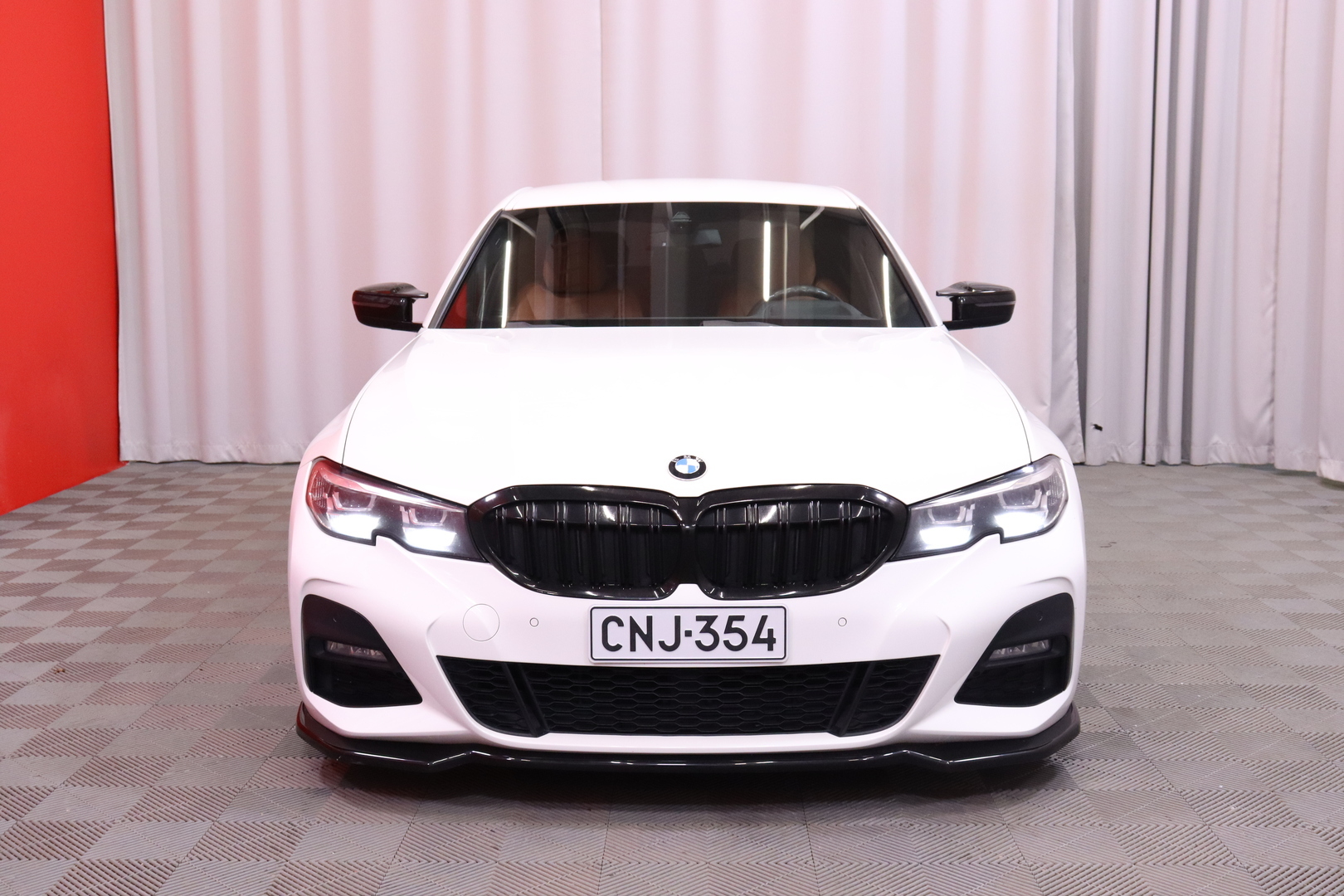 BMW - 320 - G20 Sedan 320d A xDrive Launch Edition M Sport - Sedan