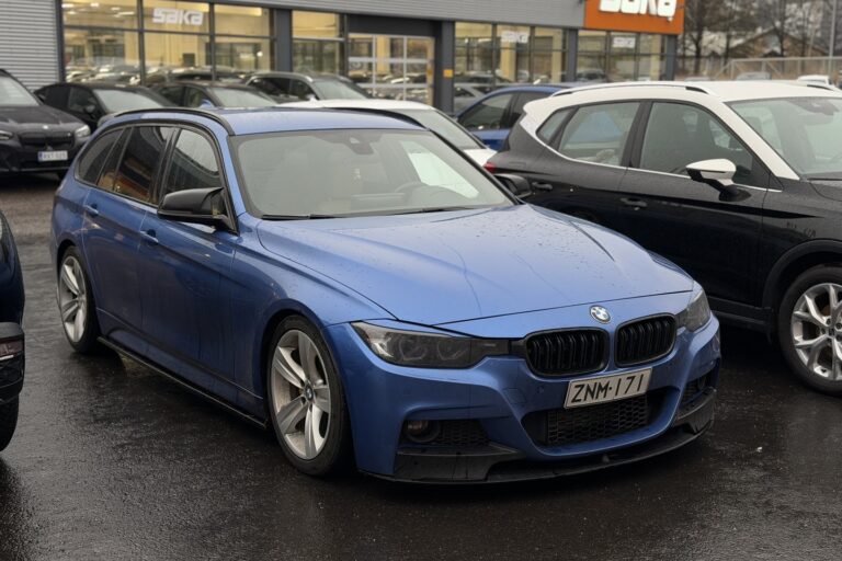 BMW 320