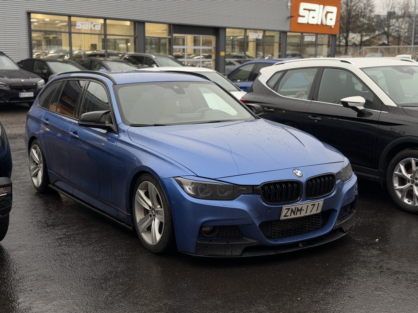 BMW - 320 - 320d xDRIVE Farmari (AC) 4ov 1995cm3 A - Farmari