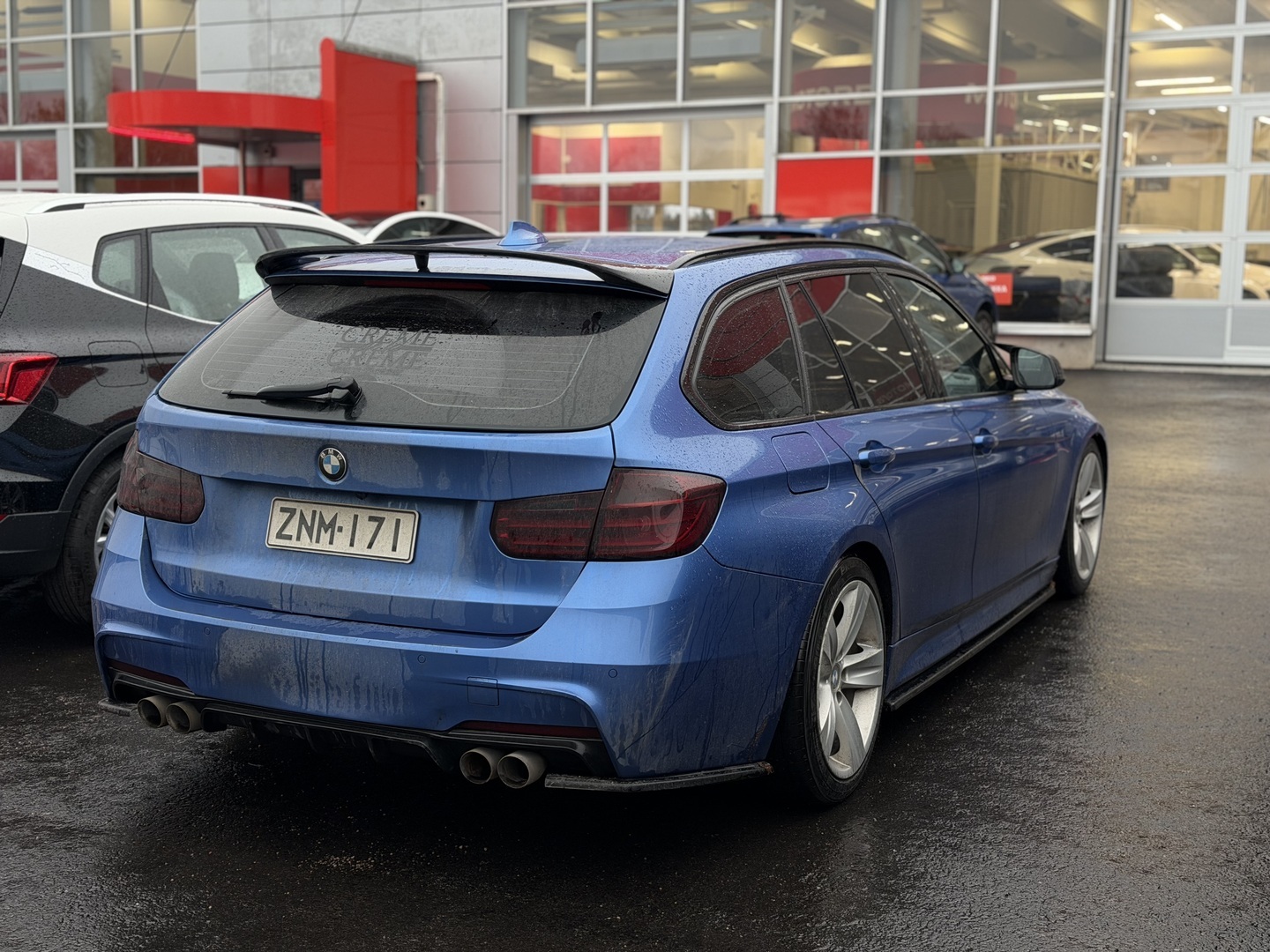 BMW - 320 - 320d xDRIVE Farmari (AC) 4ov 1995cm3 A - Farmari