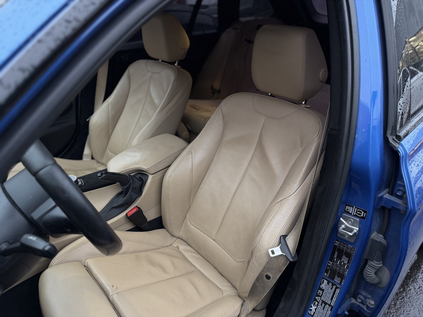 BMW - 320 - 320d xDRIVE Farmari (AC) 4ov 1995cm3 A - Farmari