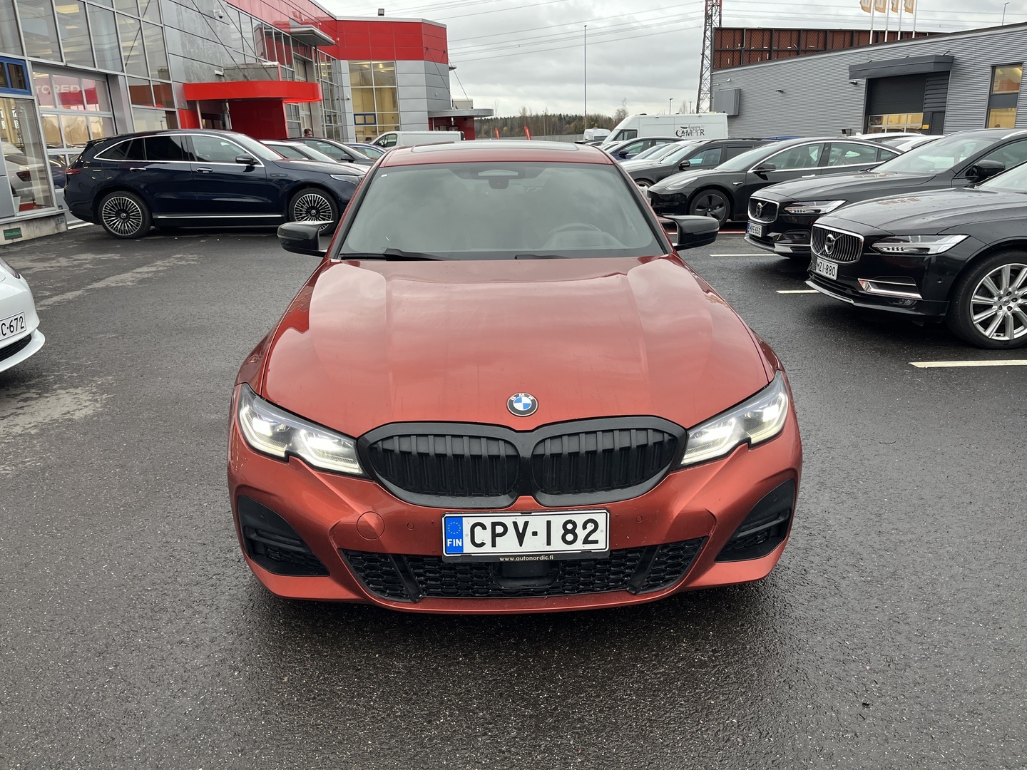 BMW - 330 - G20 Sedan 330e A Charged Edition M Sport - Sedan