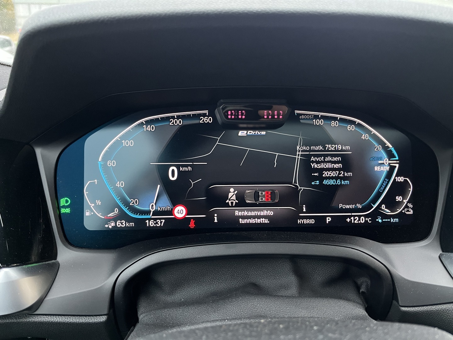 BMW - 330 - G20 Sedan 330e A Charged Edition M Sport - Sedan