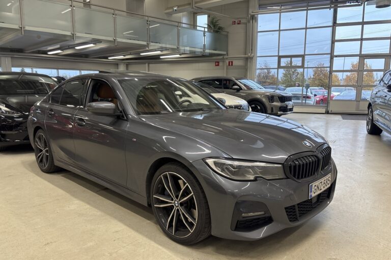 BMW - 330 - G20 Sedan 330e iPerformance Launch Edition M Sport - Sedan