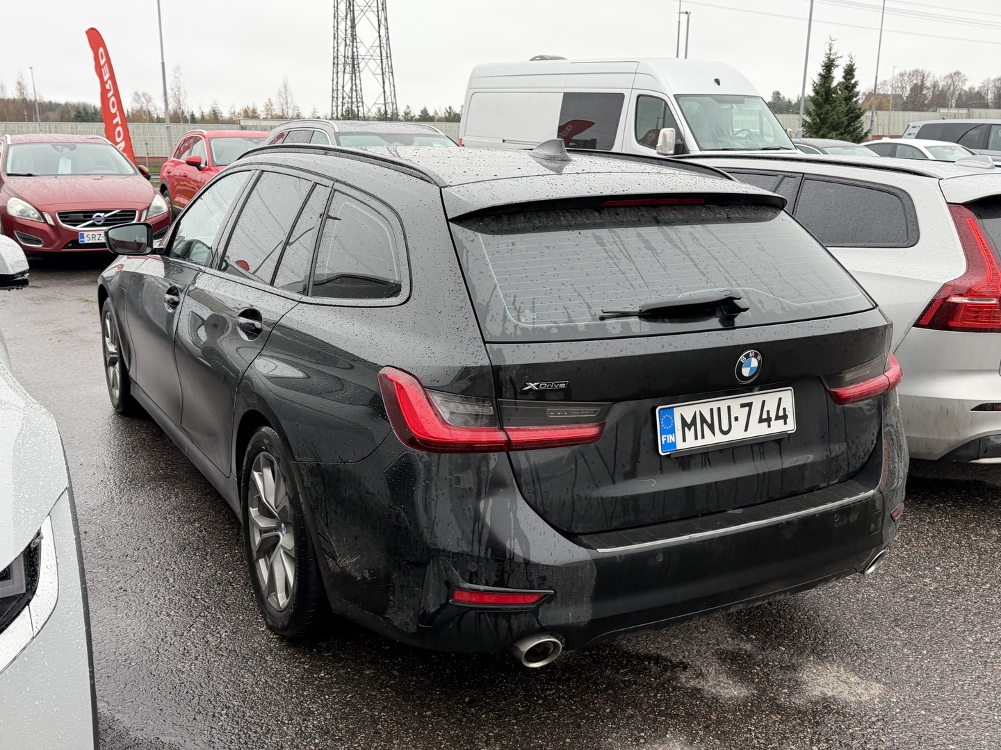 BMW - 330 - G21 Touring 330e xDrive A Charged Edition Sport - Farmari