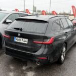 BMW - 330 - G21 Touring 330e xDrive A Charged Edition Sport - Farmari