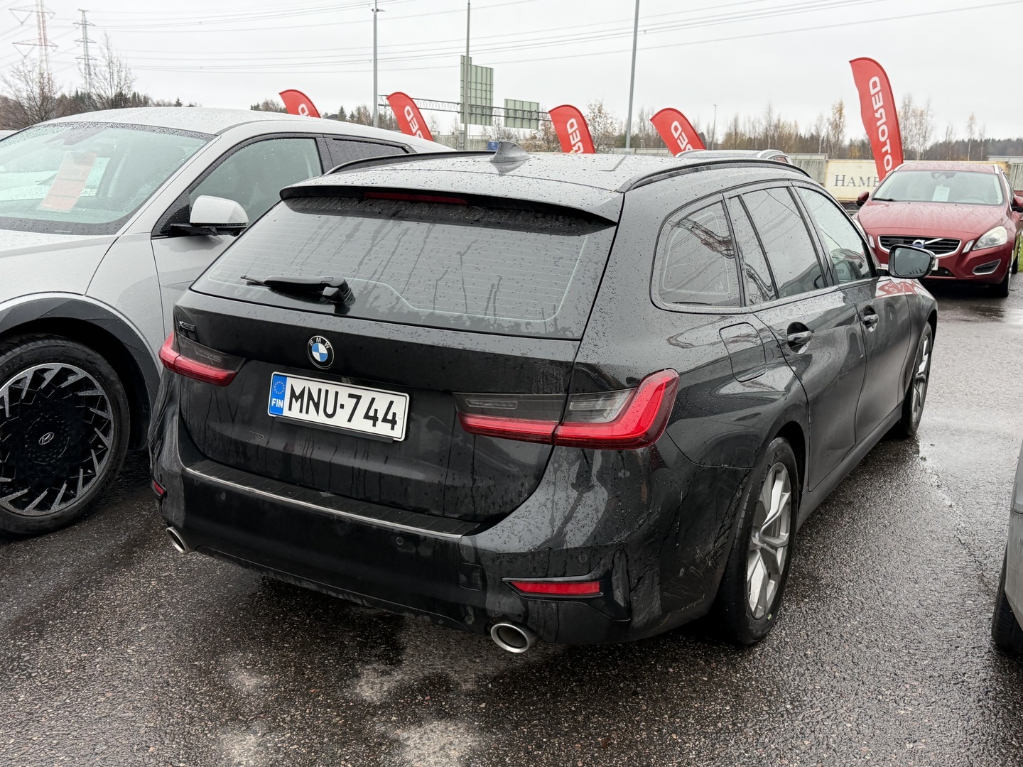 BMW - 330 - G21 Touring 330e xDrive A Charged Edition Sport - Farmari