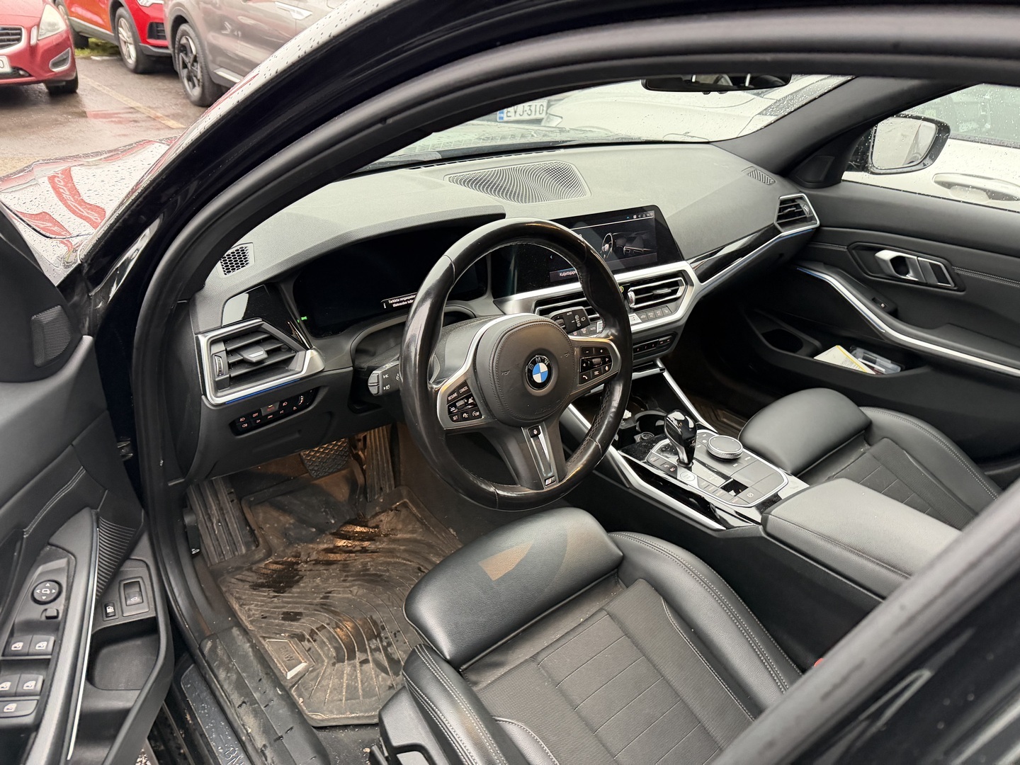 BMW - 330 - G21 Touring 330e xDrive A Charged Edition Sport - Farmari