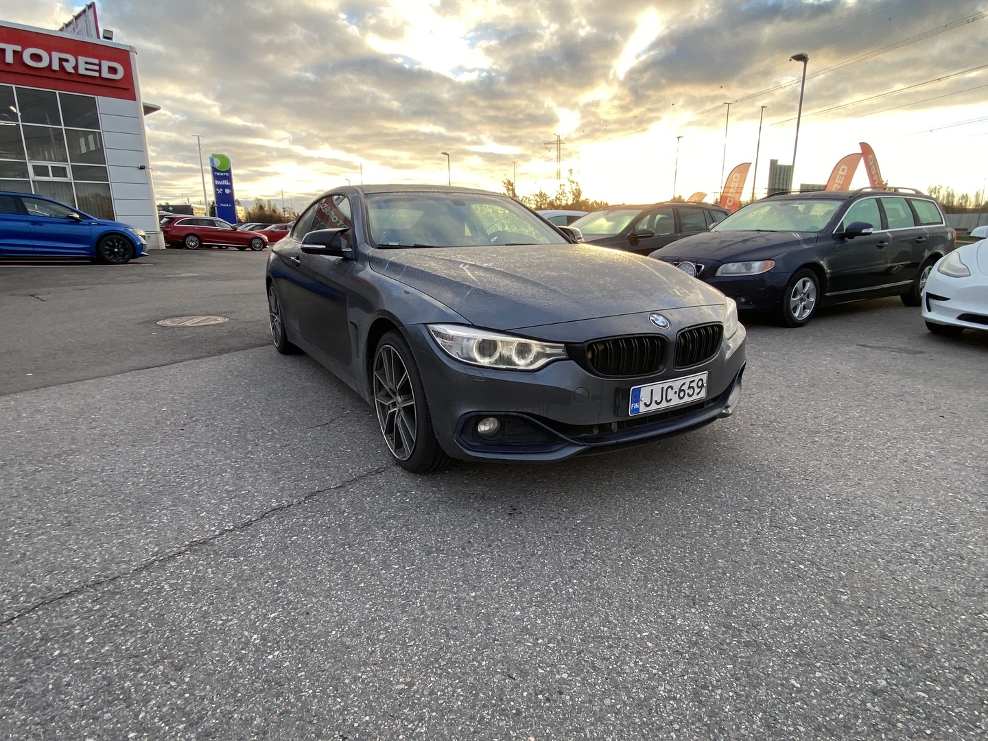 BMW - 428 - F32 Coupe 428i TwinPower Turbo A xDrive Business Automatic Sport - Coupe