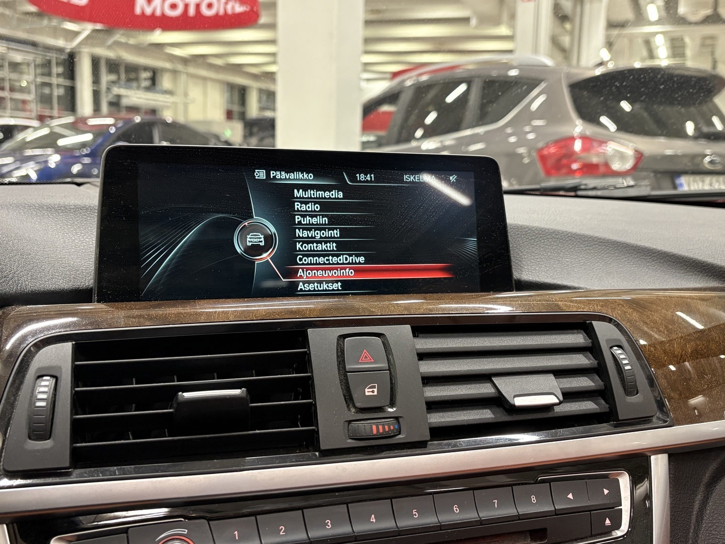 BMW - 435 - F33 Cabriolet 435d A xDrive Business Luxury - Avoauto