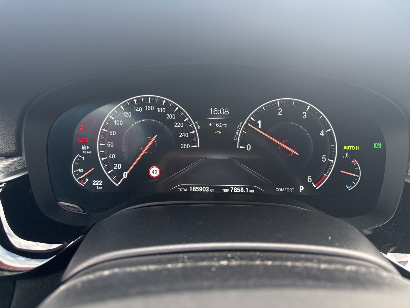 BMW - 520 - G30 Sedan 520d A xDrive Business Comfort - Sedan