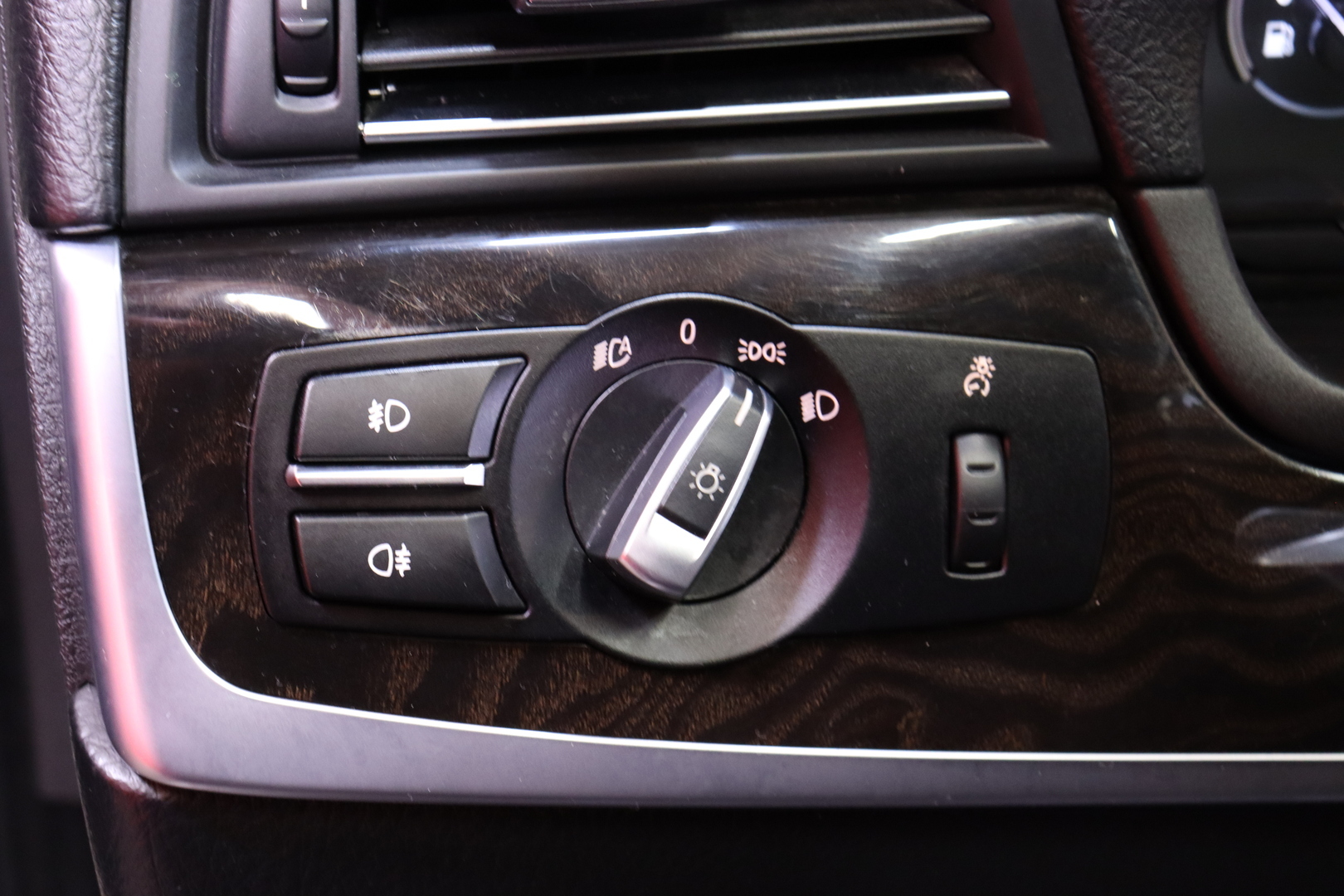 BMW - 525 - TwinPower Turbo Sport A xDrive F11 Touring Business - Farmari
