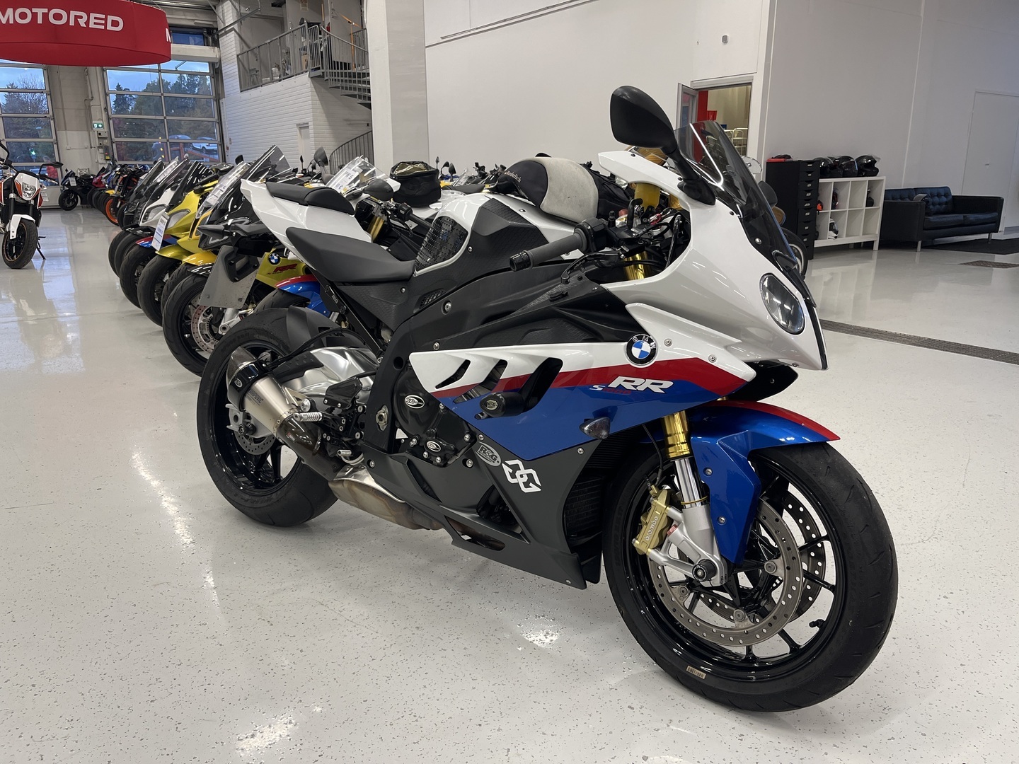 BMW - S - 1000RR // Juuri saapunut! / Suomipyörä / Ratapalikkaa! / Akrapovic / RG Tapit / Tankkilaukku // - Moottoripyörä