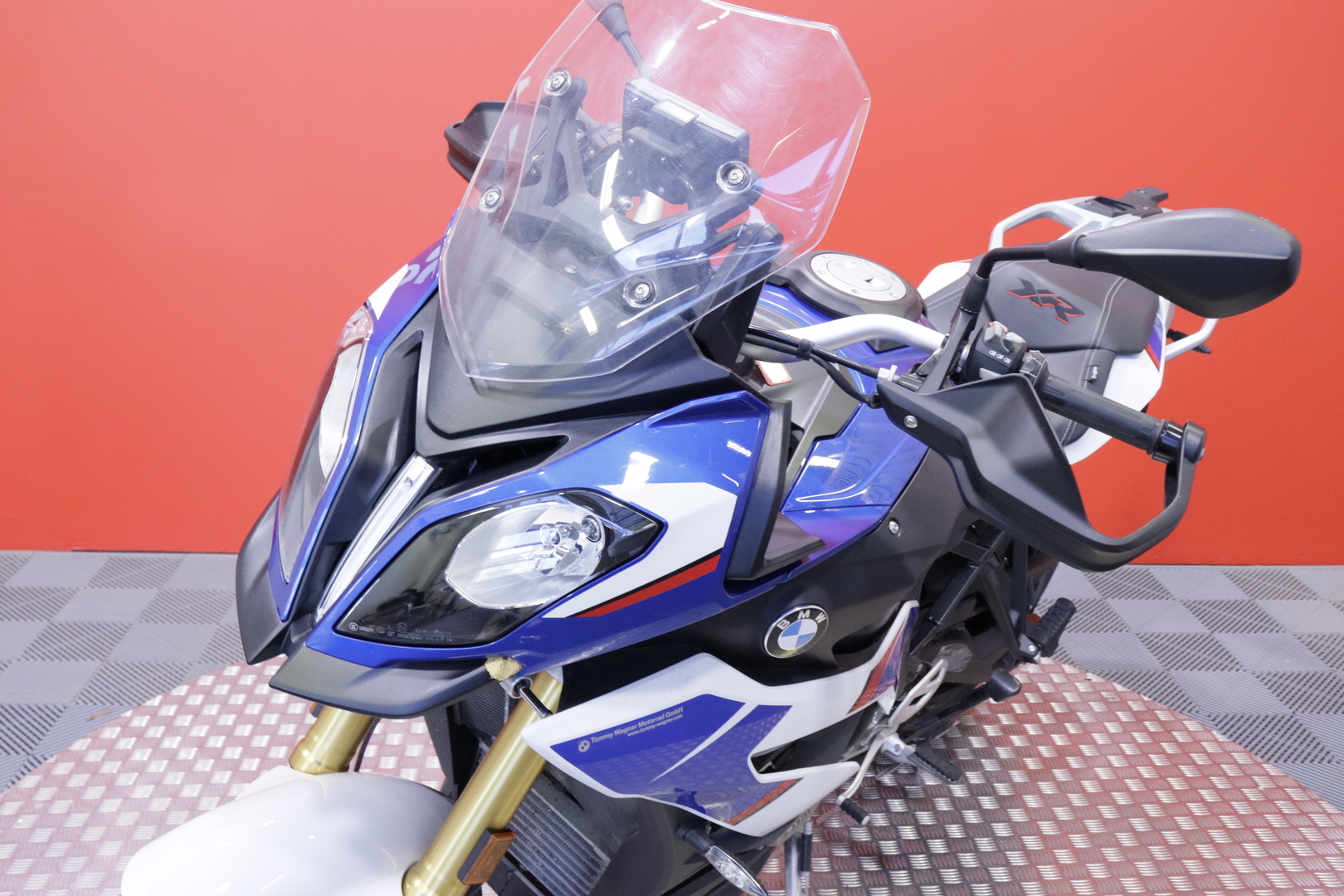 BMW - S - 1000XR // Navi / Vakkari / ESA / SC-Project / Shifter / Ajomodet // - Moottoripyörä