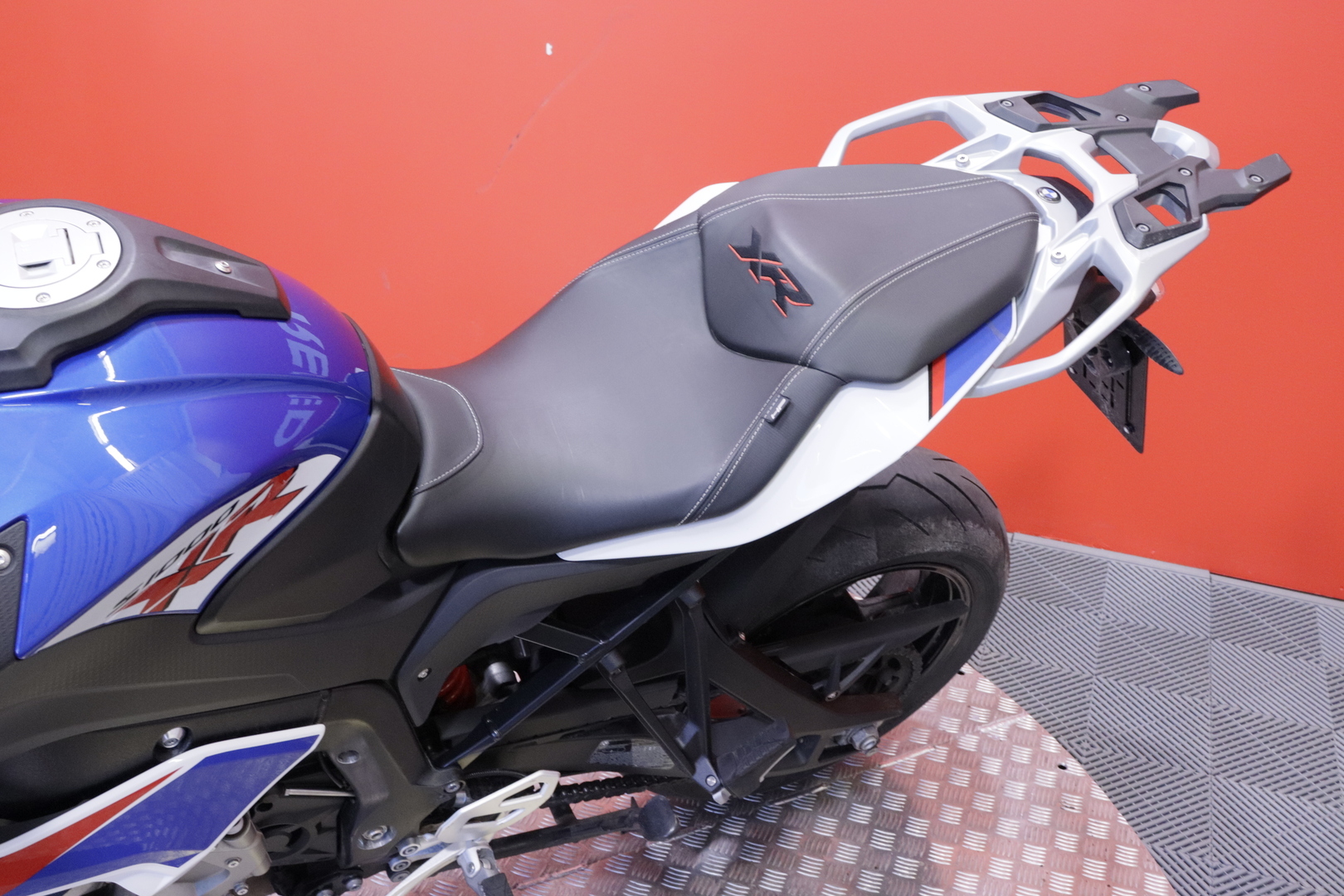 BMW - S - 1000XR // Navi / Vakkari / ESA / SC-Project / Shifter / Ajomodet // - Moottoripyörä