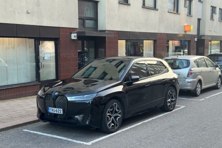 BMW - iX - xDrive 40 Sport - Farmari