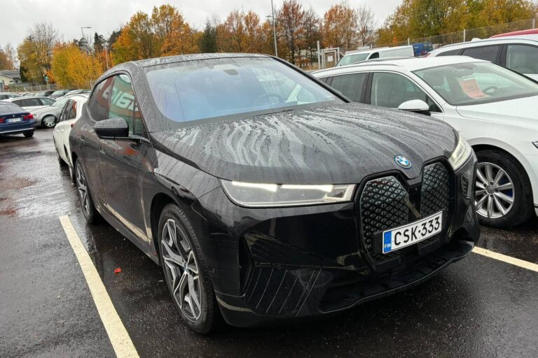BMW - iX - xDrive50 Sports package - Maastoauto