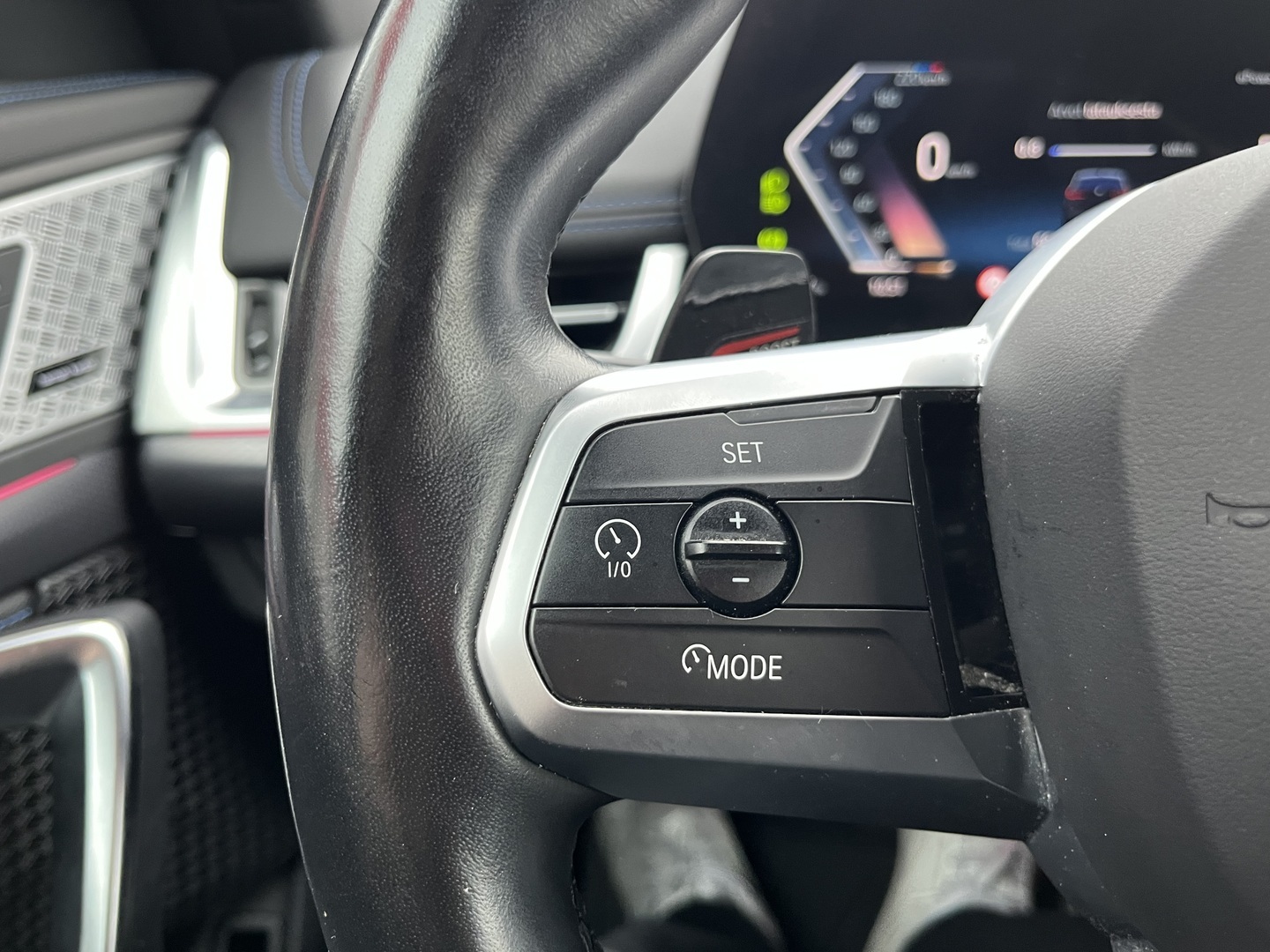 BMW - iX1 - U11 30 xDrive M Sport - Maastoauto