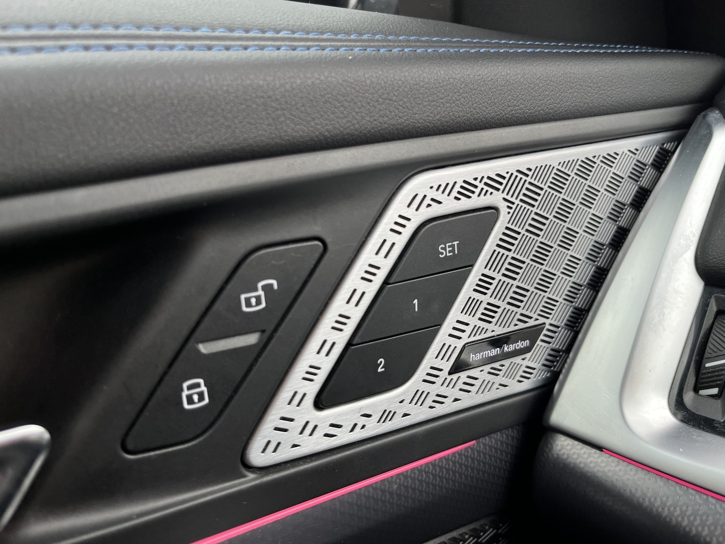 BMW - iX1 - U11 30 xDrive M Sport - Maastoauto