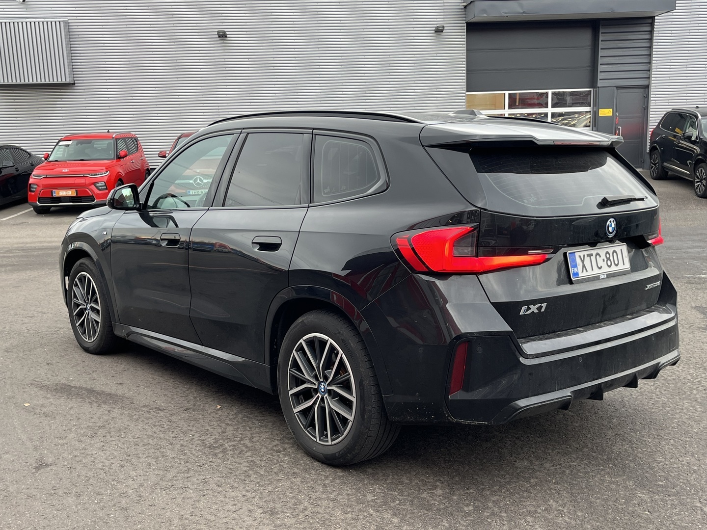 BMW - iX1 - U11 30 xDrive M Sport - Maastoauto