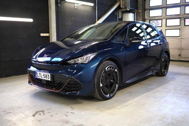 CUPRA - Born - e-Boost 170 kW 79 kWh IMPULSE - Viistoperä