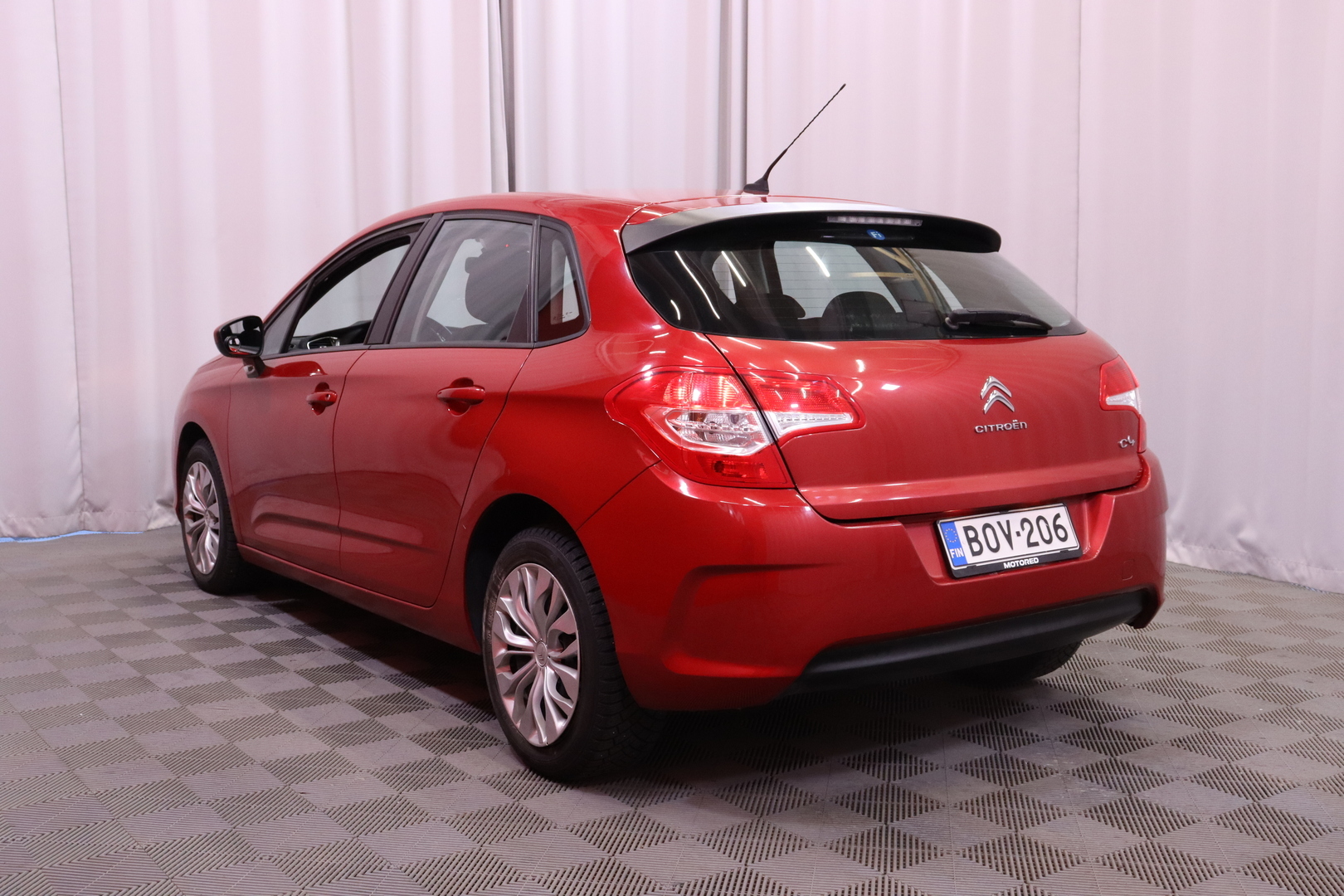 Citroen - C4 - VTi 120 Attraction - Viistoperä