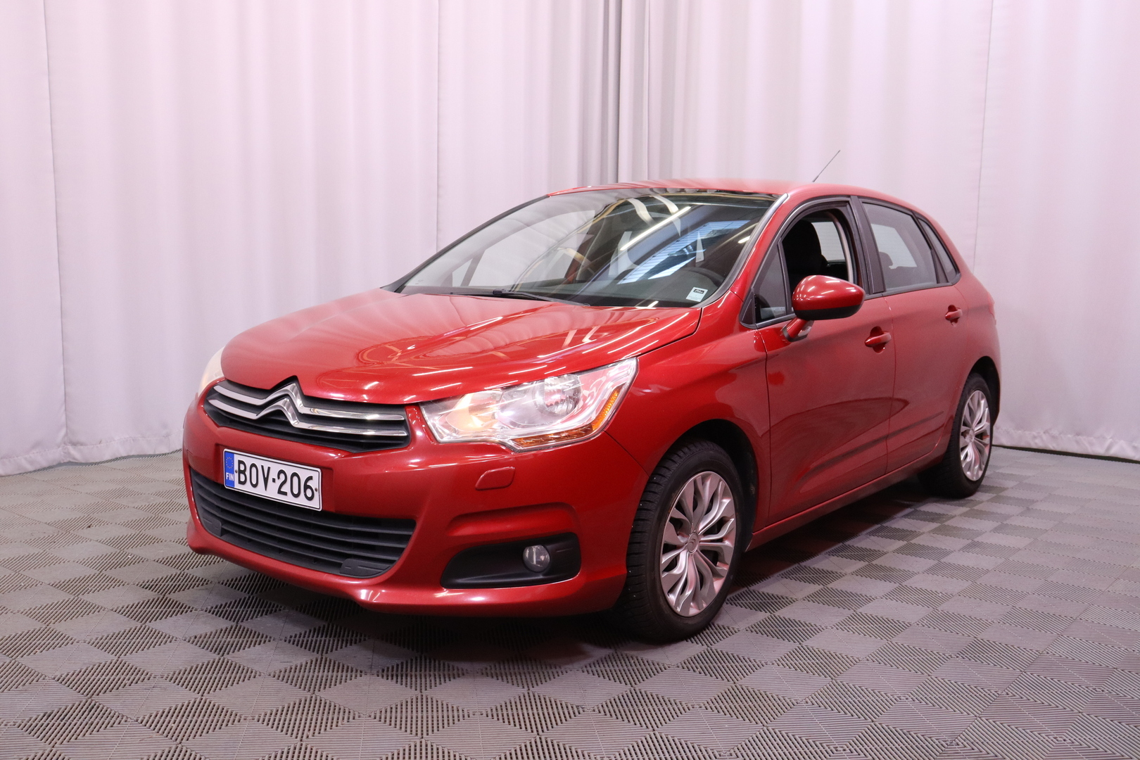 Citroen - C4 - VTi 120 Attraction - Viistoperä