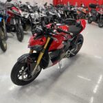 Ducati - Streetfighter - V4 S // Arrow / Supercorsa / Huoltokirja // - Moottoripyörä