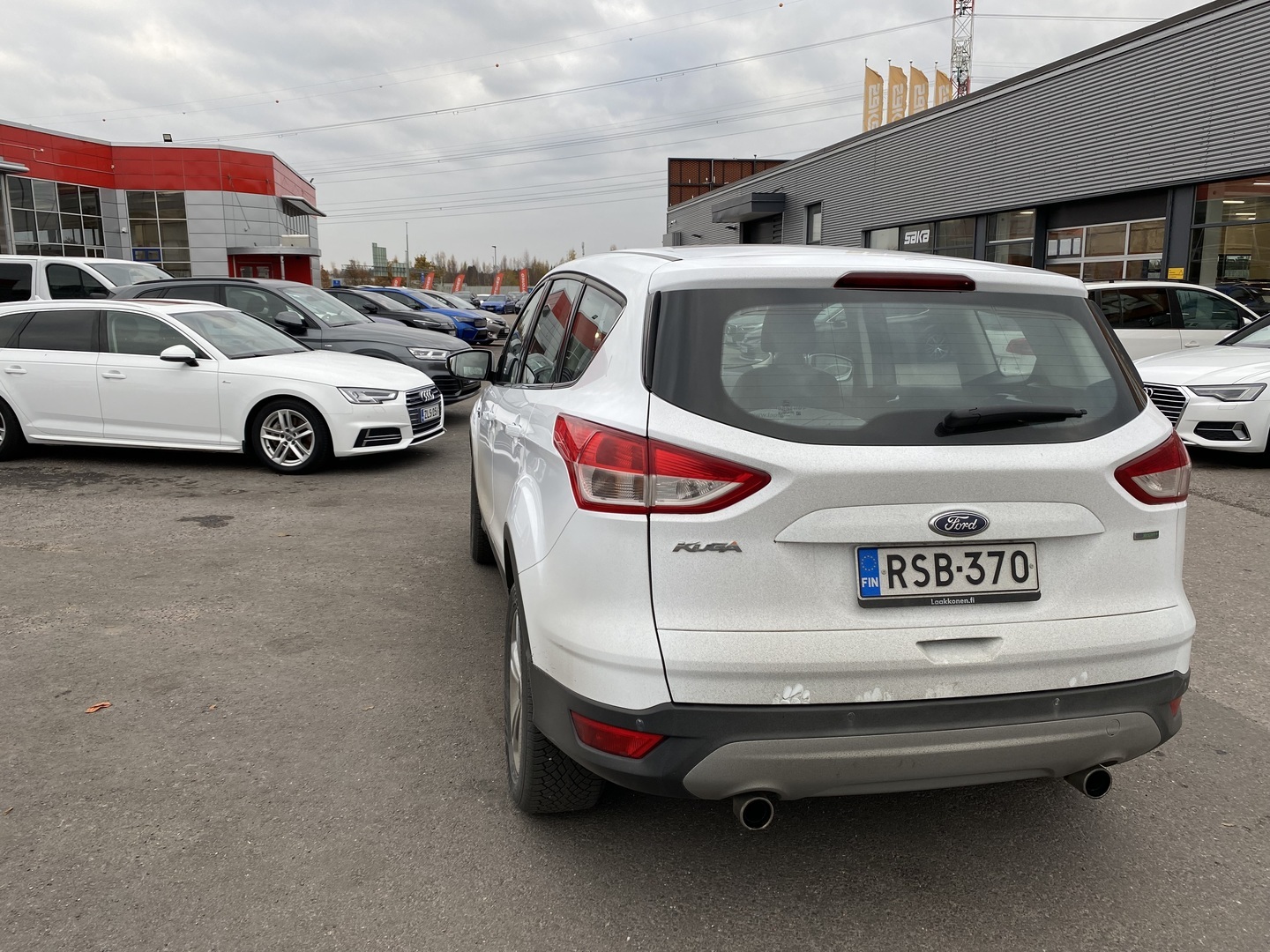 Ford - Kuga - 1,5 EcoBoost 150 hv FWD M6 Titanium 5-ovinen - Maastoauto