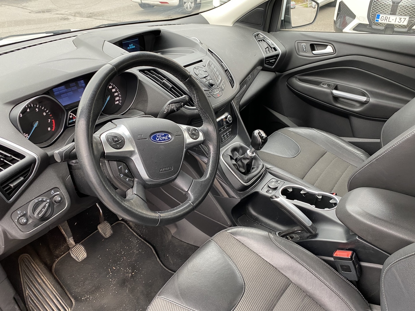 Ford - Kuga - 1,5 EcoBoost 150 hv FWD M6 Titanium 5-ovinen - Maastoauto