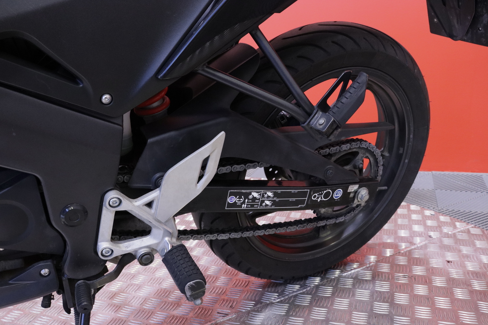 Honda - CBR - 125 R // Myydään osoitteessa huutokaupat.com // - Moottoripyörä