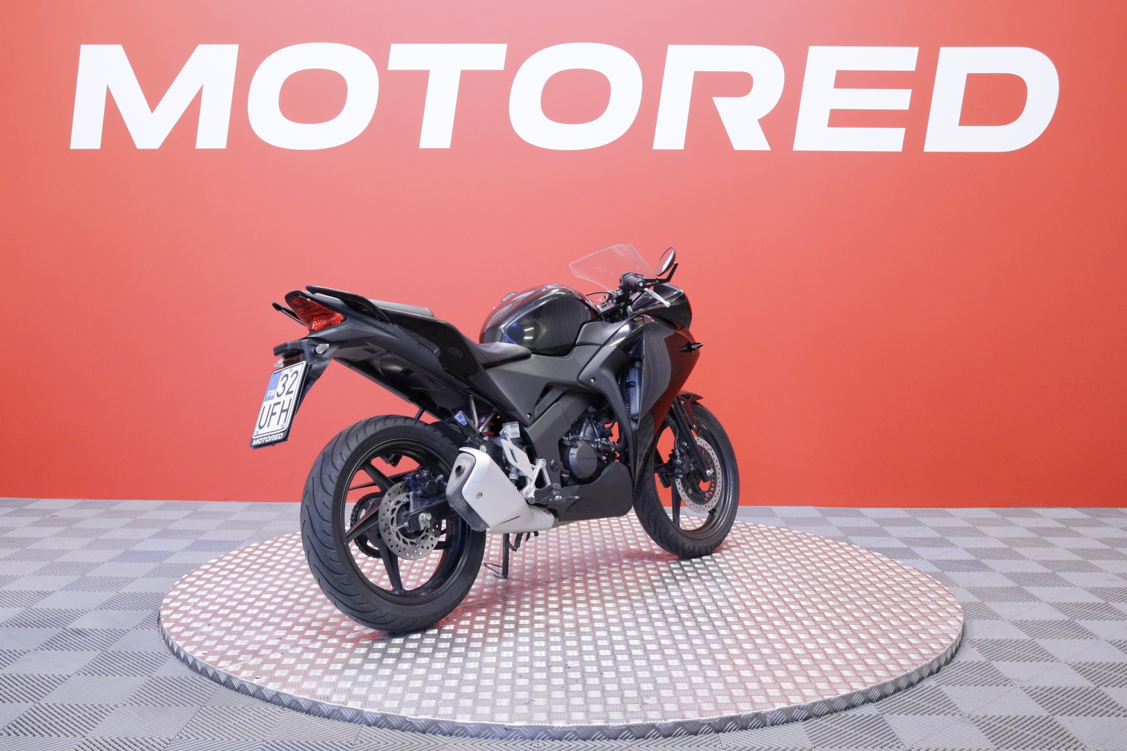 Honda - CBR - 125 R // Myydään osoitteessa huutokaupat.com // - Moottoripyörä