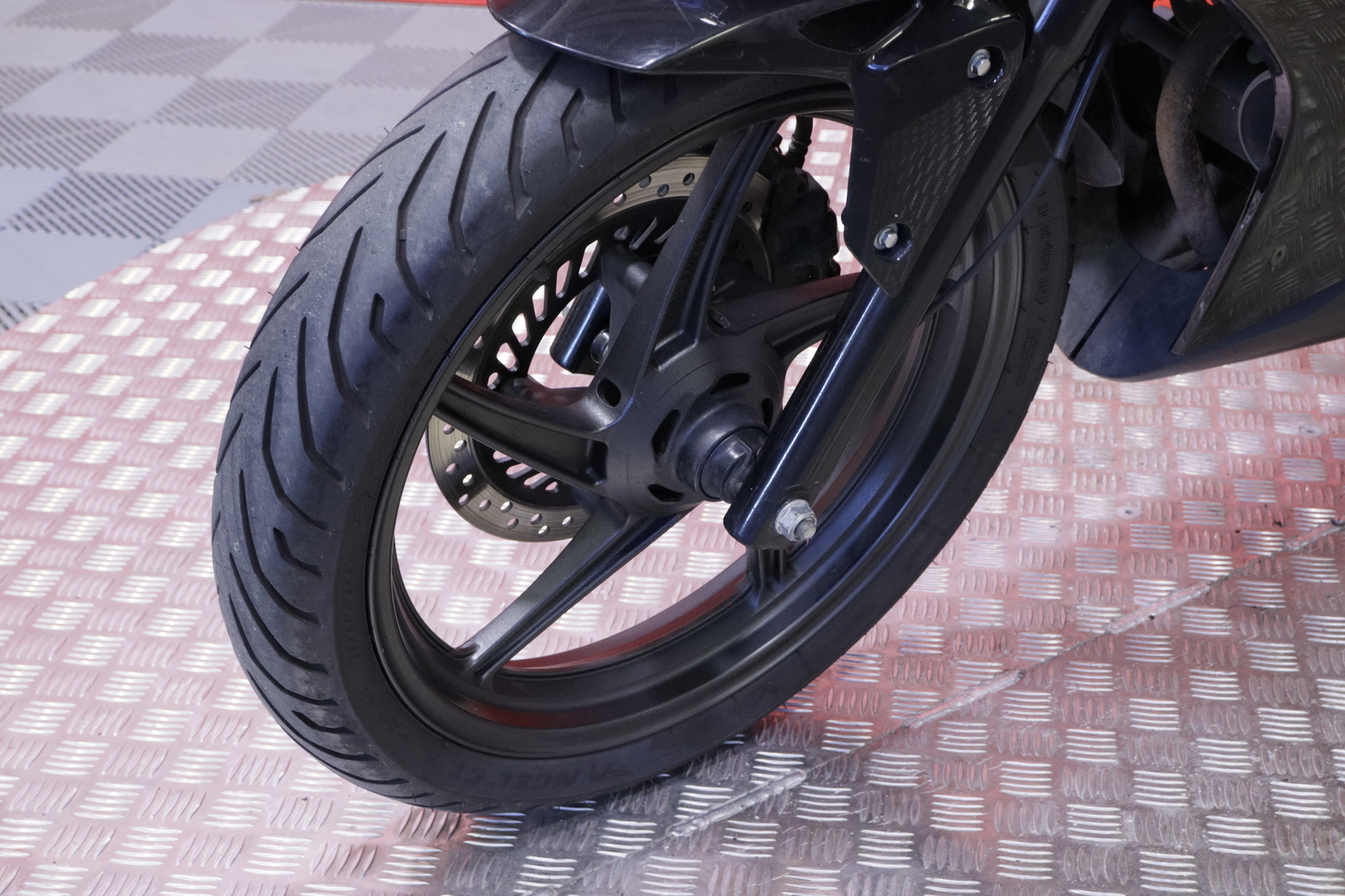 Honda - CBR - 125 R // Myydään osoitteessa huutokaupat.com // - Moottoripyörä