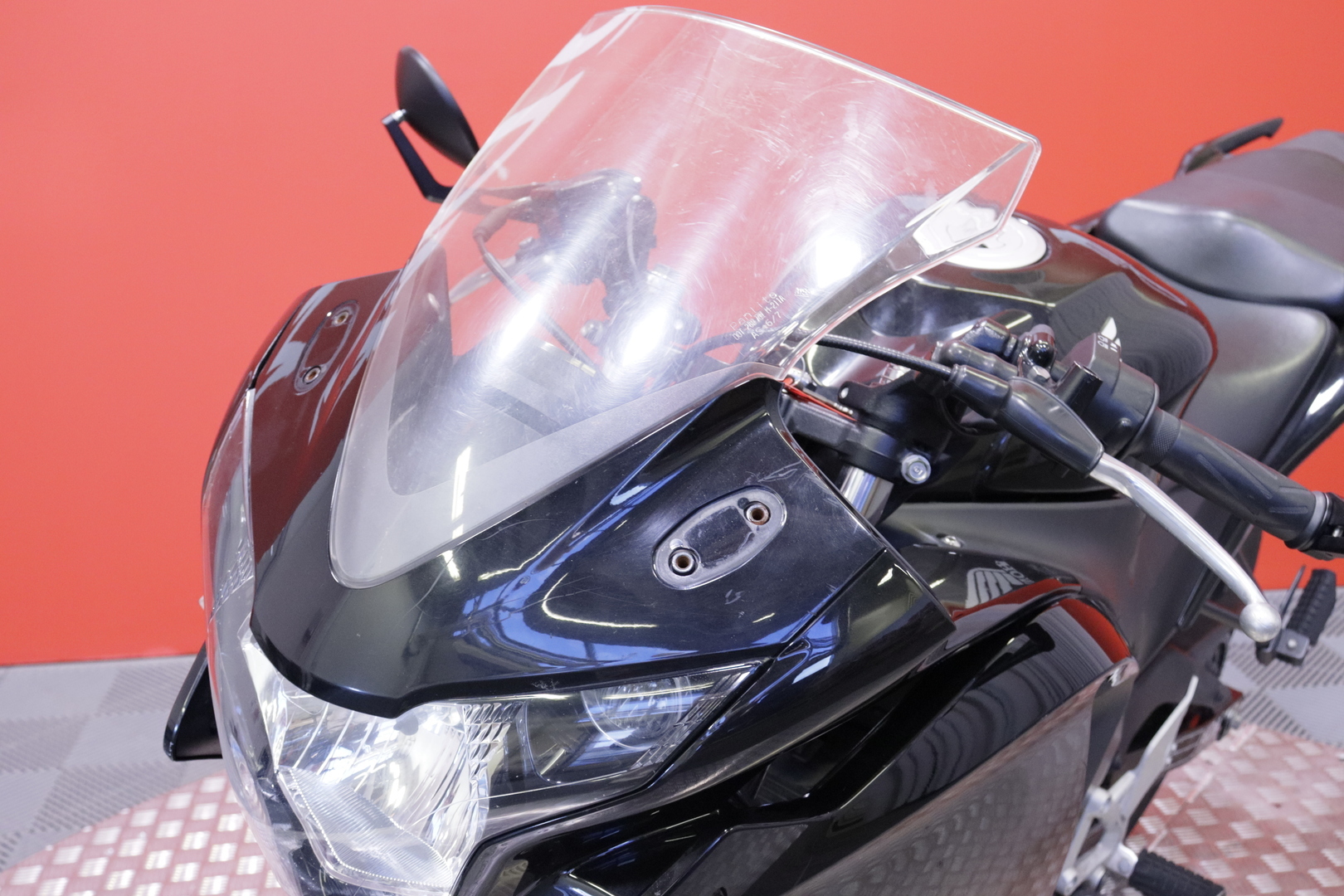 Honda - CBR - 125 R // Myydään osoitteessa huutokaupat.com // - Moottoripyörä