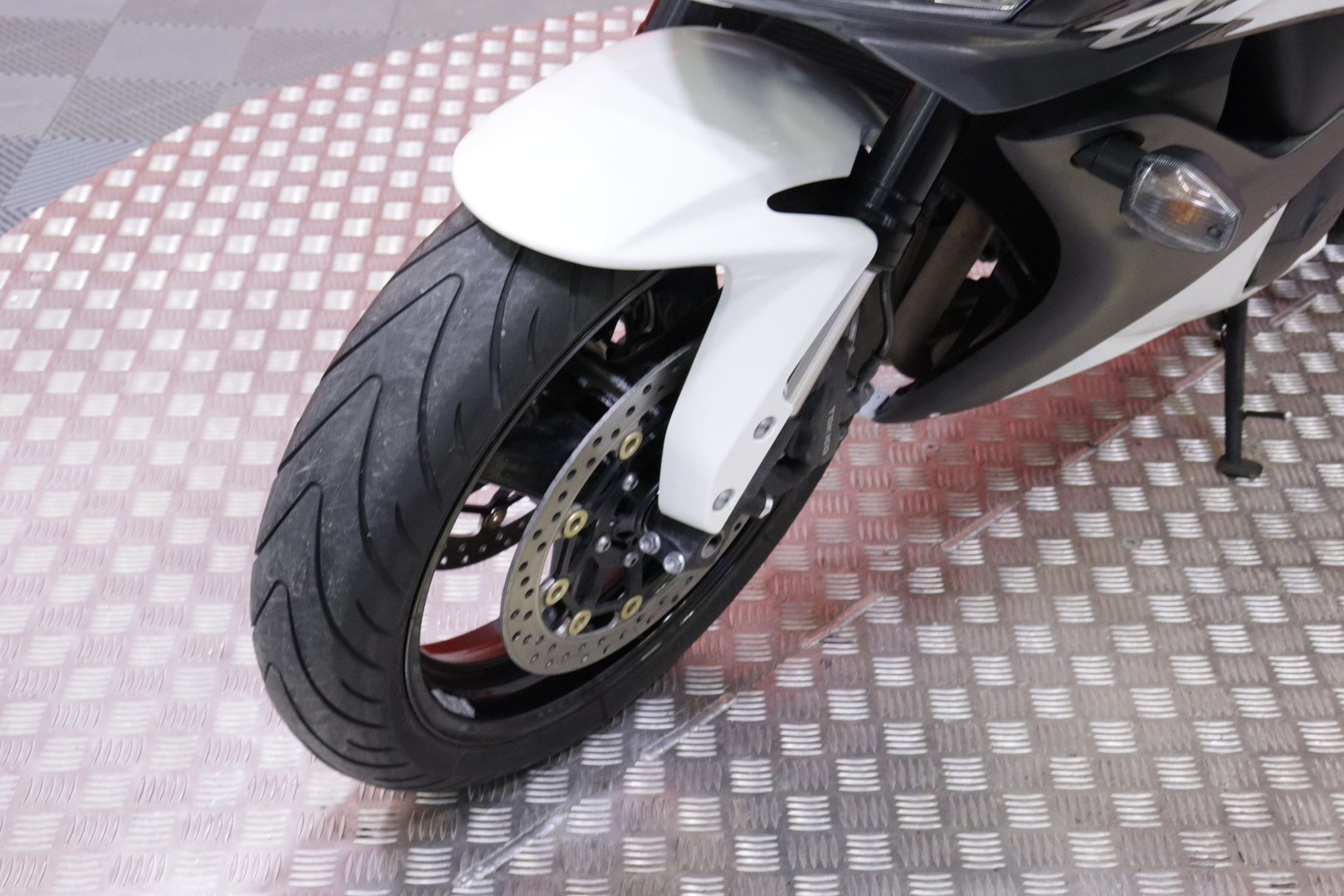 Honda - CBR - 600RR // HESD / Suomipyörä / Huoltokirja // - Moottoripyörä