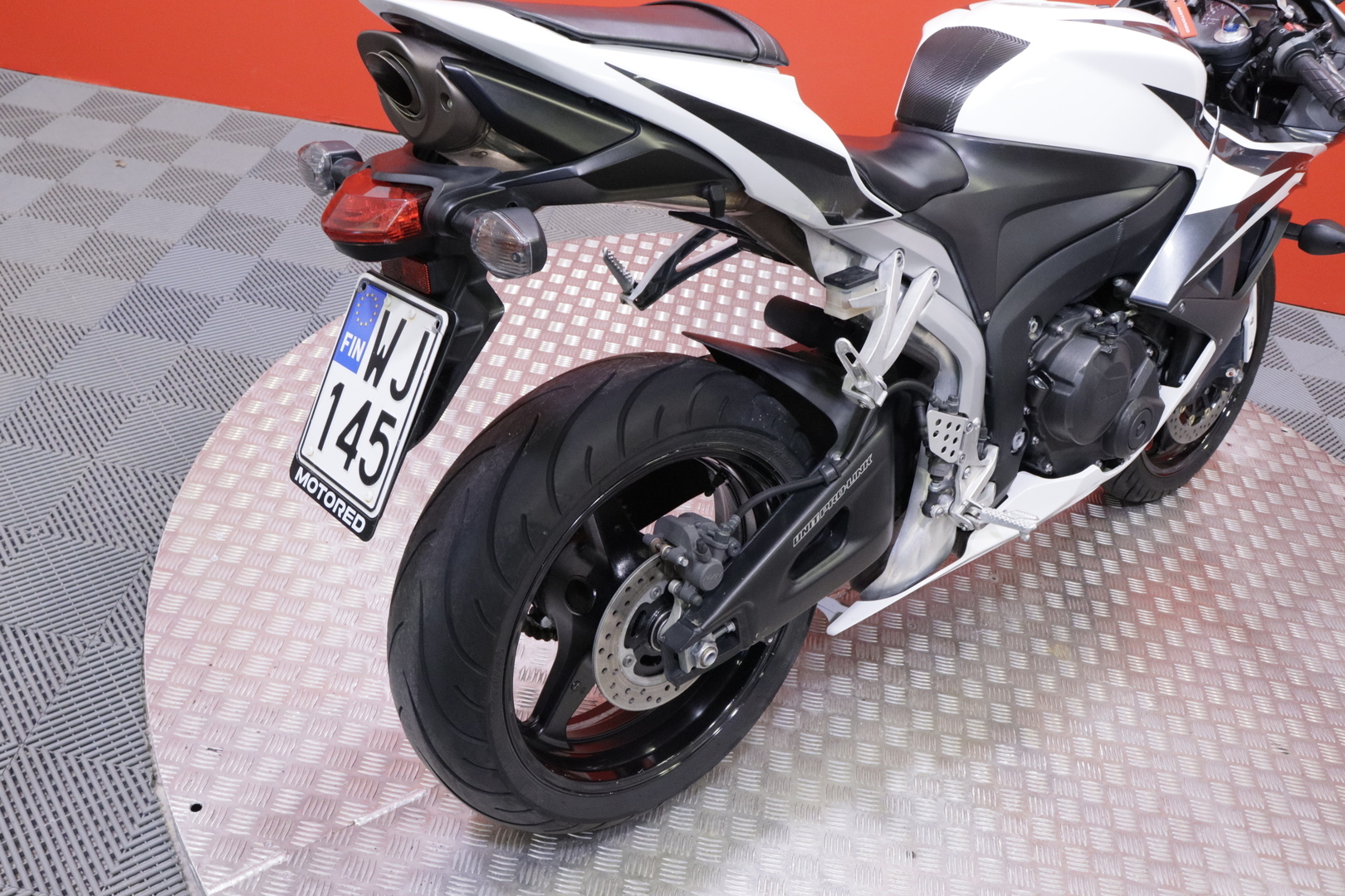 Honda - CBR - 600RR // HESD / Suomipyörä / Huoltokirja // - Moottoripyörä