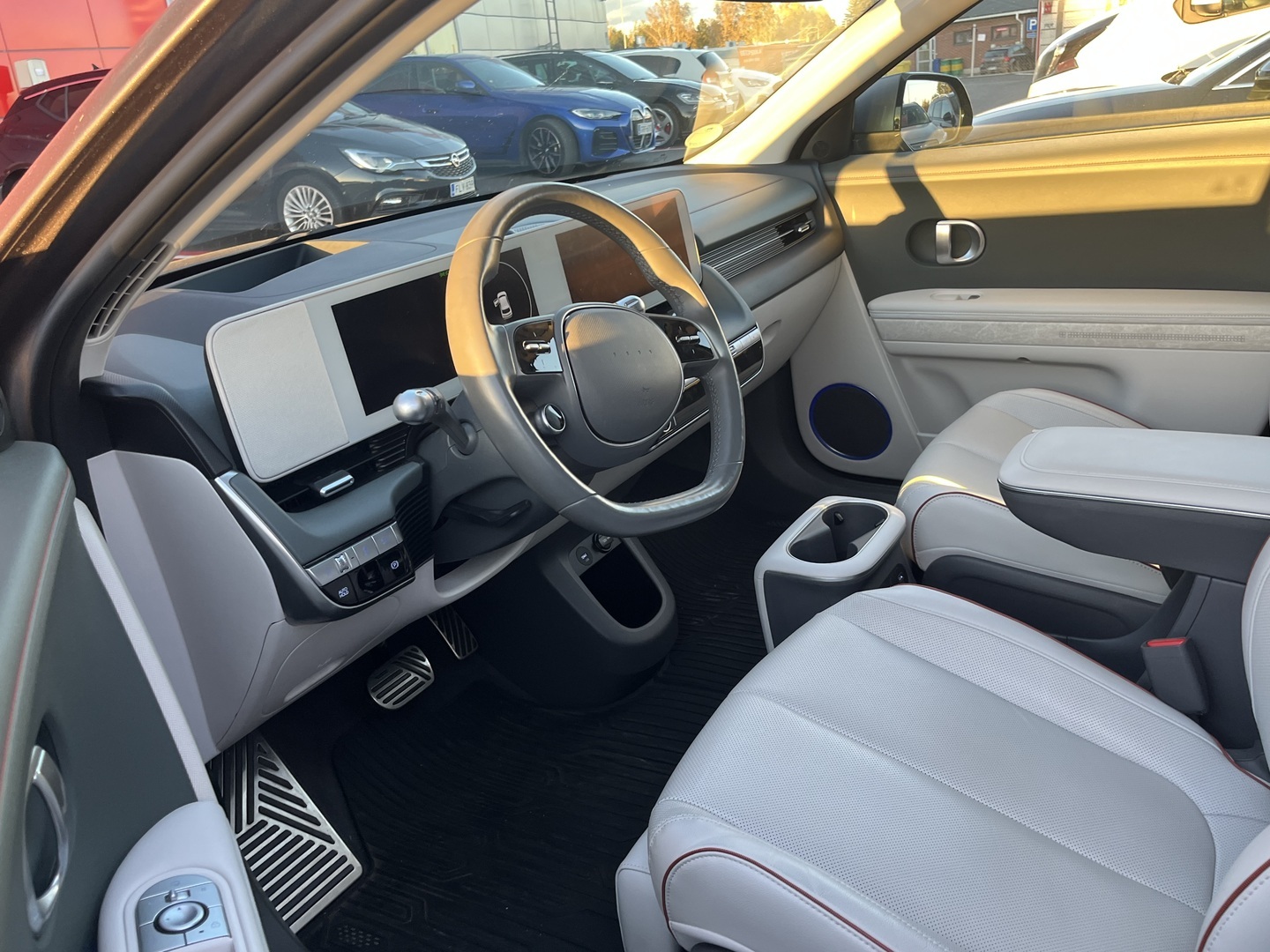 Hyundai - IONIQ 5 - 73 kWh 305 hv AWD Premium - Viistoperä