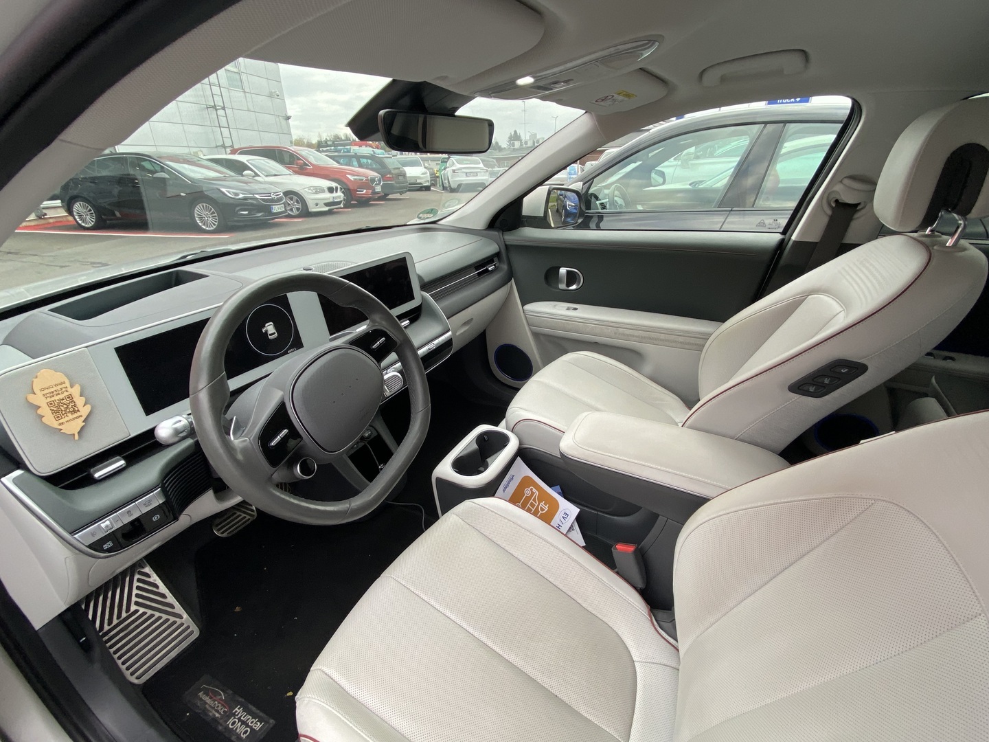 Hyundai - IONIQ 5 - 73 kWh 305 hv AWD Premium - Viistoperä