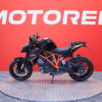 KTM - 1290 - Super Duke R // Vähän ajettu! / Huoltokirja / Akrapovic kokoputkisto / Ducktail / Ajomodet / ABS // - Moottoripyörä